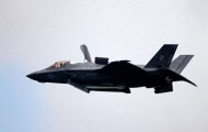 美媒爆：美国数架F-16战机和一架F-35战机曾险些被胡塞武装击中